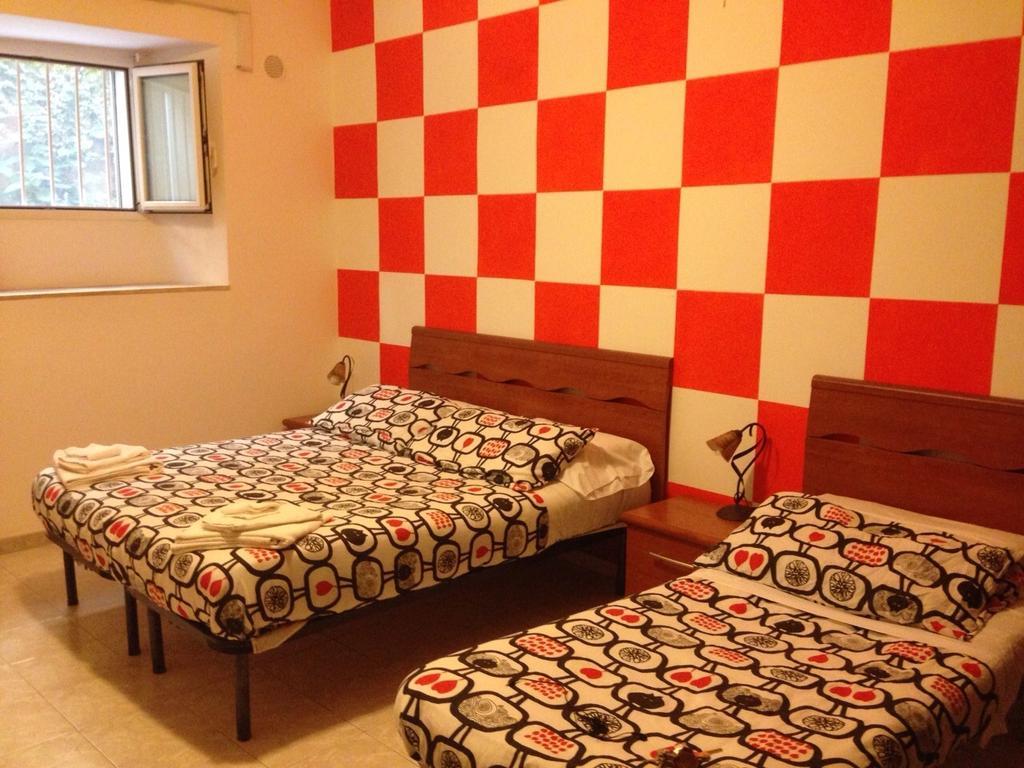 B & B Leonard Acqui Roma Oda fotoğraf
