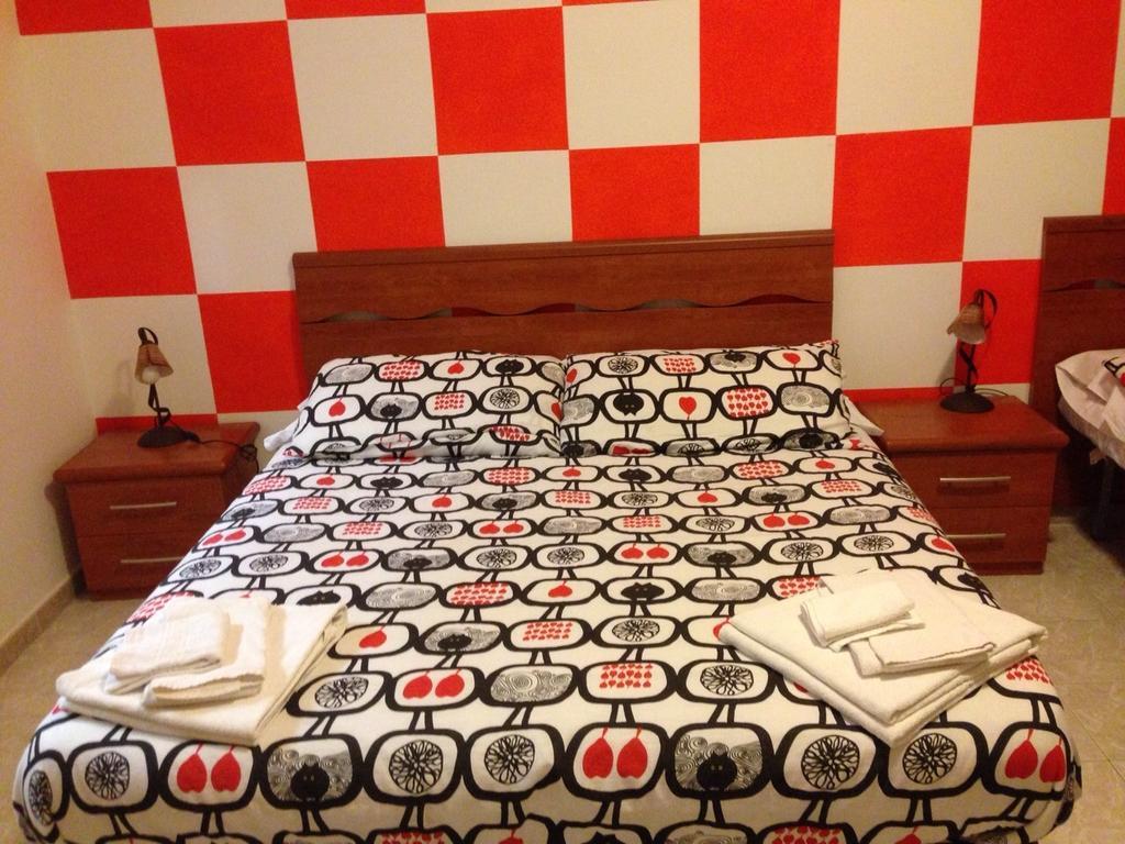 B & B Leonard Acqui Roma Oda fotoğraf